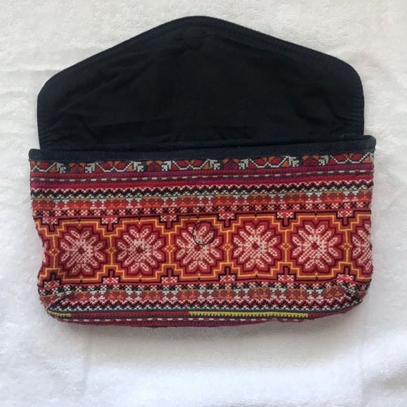 Lucky Brand embroidered suede clutch - Picture 3 of 6